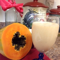 Papaya - banana yogurt smoothie Papaya - banana yogurt smoothie