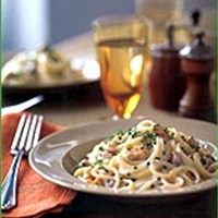 Pasta with creamy gorgonzola sauce