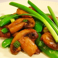 Pea Pods and Mushrooms Stir-fried