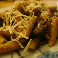 Penne con la Salciccia (Penne w/Hot Italian Sausage) Penne con la Salciccia (Penne w/Hot Italian Sausage)