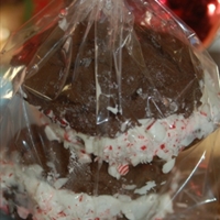Peppermint Whoopie Pies