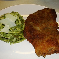 Peruvian Green Noodles w/ Breaded Steak 