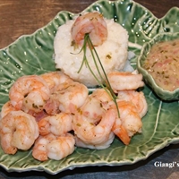 Prawns with Lemon, Chives Butter Sauce