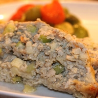 Rachel Ray's Turkey and Stuffing Meatloaf