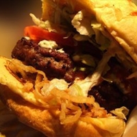 Red Robin's Bleu Ribbon Burger