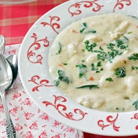 CHICKEN GNOCCHI SOUP (OLIVE GARDEN COPYCAT)