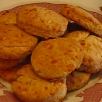 Restaurant-style Cheddar Cheese Biscuits