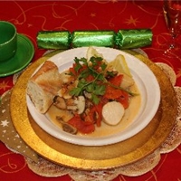 Saut?ed Scallops with Tomatoes, Herbs and White Wine Sauce Saut?ed Scallops with Tomatoes, Herbs and White Wine Sauce