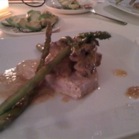 Seared Lemon-lime Yellowfin w/Portobello cream sauce and asparagus