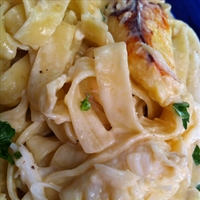 Pasta - Crab or Shrimp Fettuccine Alfredo