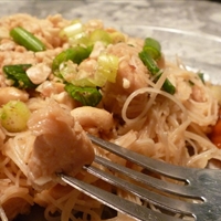 Simple Chicken Pad Thai