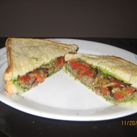 Steak Sandwich with Aioli Sauce