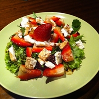 Strawberry and goat cheese salad Strawberry and goat cheese salad