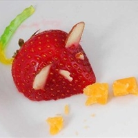Strawberry Mice (Decoration)