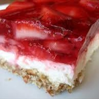 Strawberry Pretzel Congealed Salad
