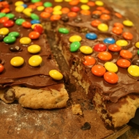Kid's Chocolate & Peanut Butter Cookie Pizza