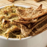 Warm and Healthy Artichoke and White Bean Dip