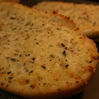 Zesty Garlic Cheese Bread