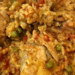Arroz con Pollo (Spanish Chicken & Rice) Arroz con Pollo (Spanish Chicken & Rice)