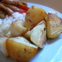 Roasted Potatoes with Garlic and Rosemary Roasted Potatoes with Garlic and Rosemary