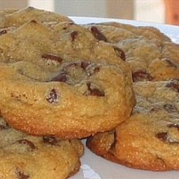 Soft and Chewy Chocolate Chip Cookies Soft and Chewy Chocolate Chip Cookies
