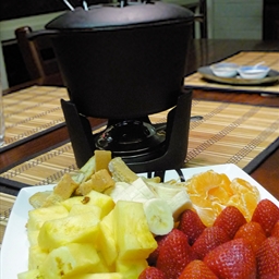 Toblerone Chocolate Fondue Toblerone Chocolate Fondue